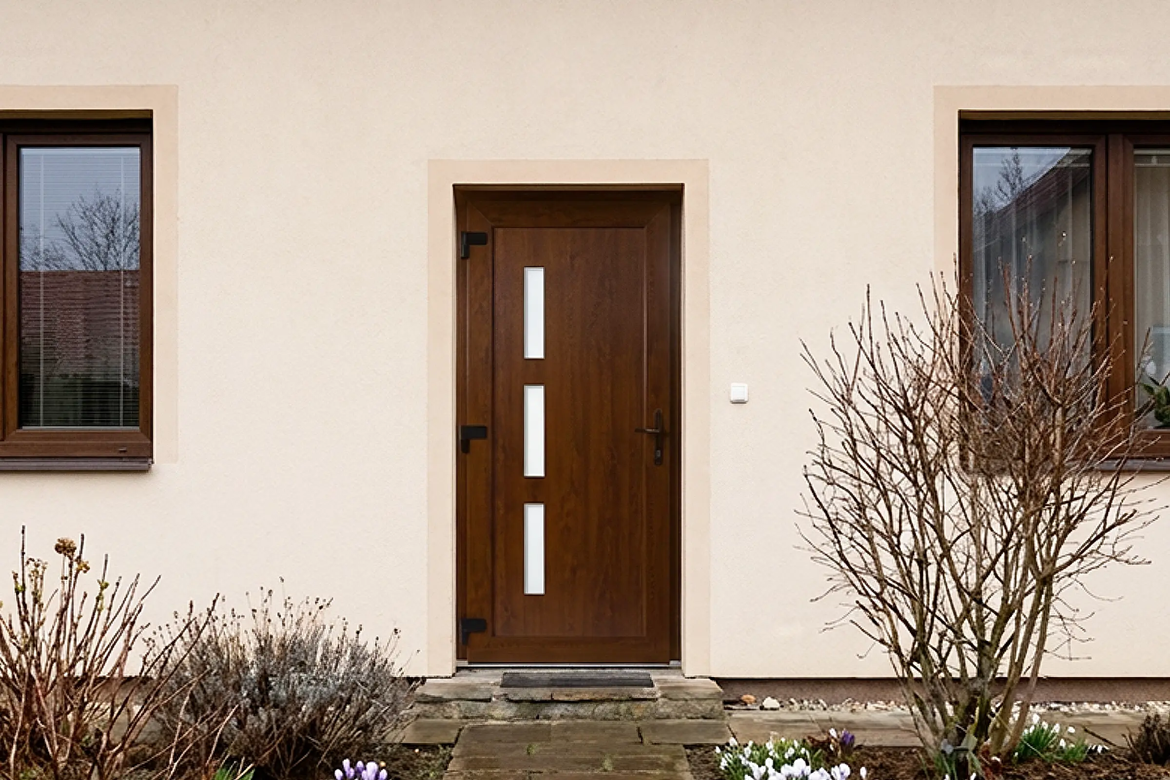 Jaké bezpečnostní dveře vybrat do paneláku?